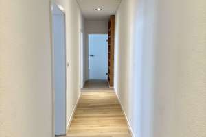 RUHIG GELEGENE CITY-ALTBAUWOHNUNG – Friedrichstraße 10, 65185 Mitte, Wiesbaden – Vorschaubild 2