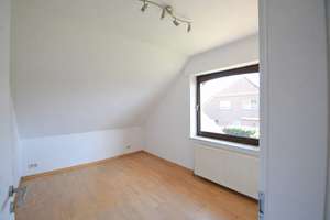 6219 - Großzügige 4-Zimmer-Obergeschosswohnung in ruhiger und dennoch zentraler Lage! – Plöner Straße 17, 26215 Wiefelstede – Vorschaubild 6