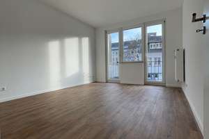Pracht Immobilien- Neu renovierte 3 ZKDB im Herzen der Stadt – St.Anton-Str. 10-12, 47799 Cracau, Krefeld – Vorschaubild 3