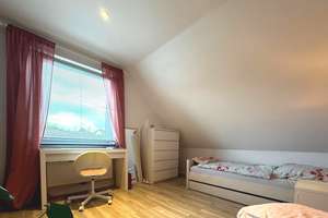 Exklusives Familienhaus – Kinoerlebnis & niedrige Energiekosten – Die vollständige Adresse der Immobilie erhältst du vom Anbieter., 31303 Burgdorf – Vorschaubild 31