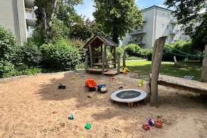 Charmante 3-Zimmer-Altbauwohnung mit zwei Balkonen und großem Gemeinschaftsgarten in Prenzlauer Berg – Die vollständige Adresse der Immobilie erhältst du vom Anbieter., 10407 Prenzlauer Berg, Berlin – Vorschaubild 17