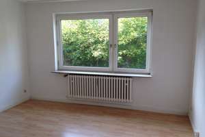 Helle 2-Zimmer Wohnung in ruhigem Haus Nähe Rotes Kreuz
