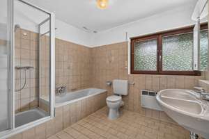 SOFORT FREI! Attraktives 1-Familienwohnhaus (DHH) in bester Wohnlage – Die vollständige Adresse der Immobilie erhältst du vom Anbieter., 76228 Stupferich, Karlsruhe – Vorschaubild 22