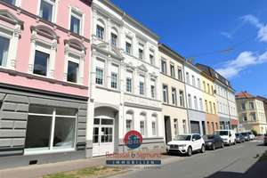 KREFELD-CITY: VOLLSTÄNDIG SANIERTE & SCHÖN GESCHNITTENE 3-ZIMMER-DACHGESCHOSSWOHNUNG IM ZENTRUM – Dießemer Straße 47, 47799 Cracau, Krefeld – Vorschaubild 2
