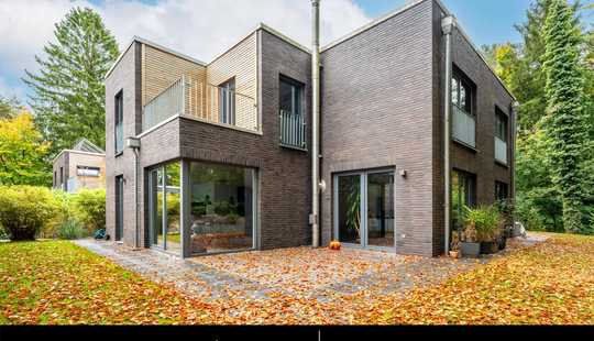 Bild von Modernes Raumwunder: Hochwertig ausgestattetes Familienglück auf 2 Ebenen mit Garten und Carport
