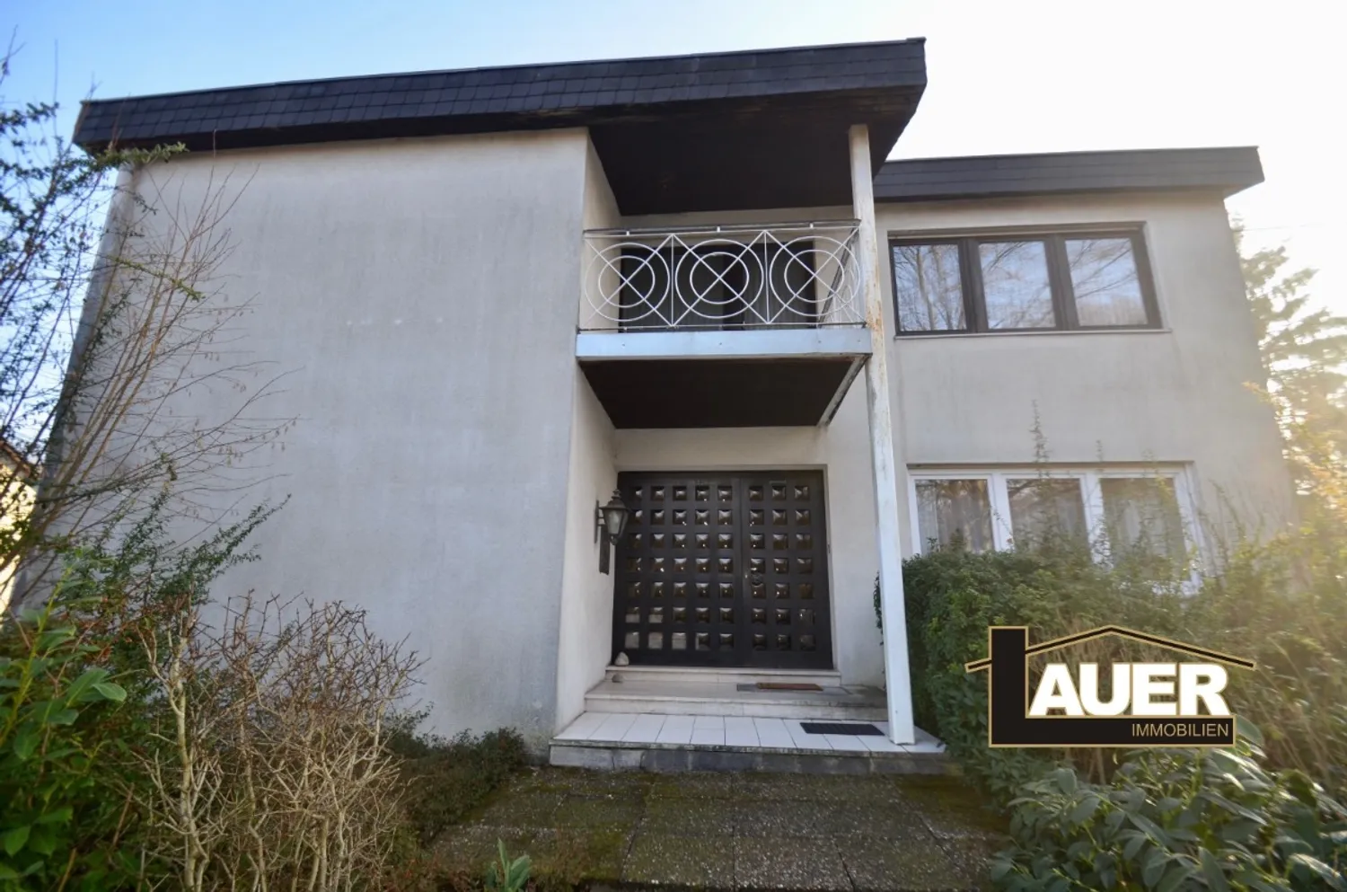 Freistehendes Zweifamilienhaus mit Einliegerwohnung, Garten und Doppelgarage zu verkaufen., Saarlouis Kreis – Bild 4