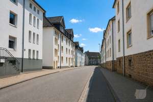 Modernisierte 5-Zimmer-Eigentumswohnung über 2 Ebenen – ca. 129 m² Wohnkomfort – Die vollständige Adresse der Immobilie erhältst du vom Anbieter., 42859 Blumental, Remscheid – Vorschaubild 2