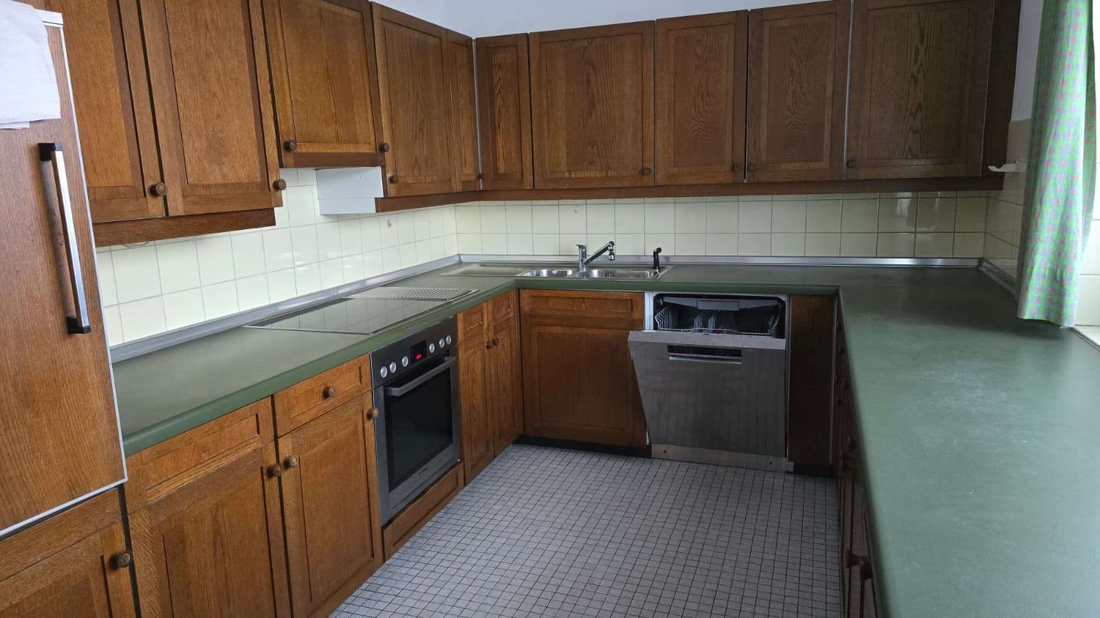 Immobilie in Büdelsdorf - Besonders familiengerechtes, charmantes Einfamilienhaus mit Doppelgarage und tollem Garten! - Bild 1