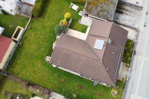 Beste Basis mit Blick nach vorn - Bungalow mit großem Garten und viel Entwicklungspotenzial – Rosenheim (Kreis) – Vorschaubild 2