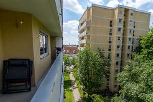 Exklusive 4-Zimmer-Wohnung in Augsburg (Einbauküche+Ideal für große Familie & Pendler) – Stettiner Straße 3, 86167 Augsburg – Vorschaubild 15