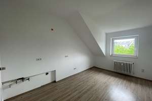großräumige 2-Zimmer, Diele, Wohnküche, Wannenbad in ruhiger und zentraler Lage Nähe OberbilkerMarkt – Die vollständige Adresse der Immobilie erhältst du vom Anbieter., 40227 Oberbilk, Düsseldorf – Vorschaubild 8