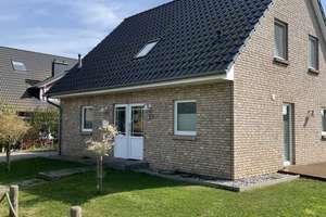 Modernes Einfamilienhaus mit Carport in Strandnähe – Parkweg 12 d, 18566 Breege – Vorschaubild 2