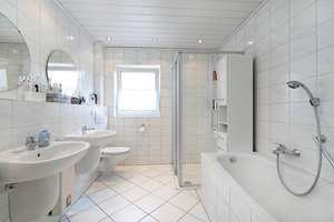 Ab 1. Januar 2027 - Ruhige 3,5 Zimmer Wohnung im 1. Stock mit Balkon – 51491 Overath – Vorschaubild 9