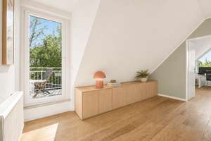 Ihr neues Lieblingszuhause auf zwei Ebenen mit sonnigem Südbalkon – Die vollständige Adresse der Immobilie erhältst du vom Anbieter., 22607 Groß Flottbek, Hamburg – Vorschaubild 11