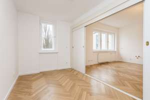 City-Highlight am Ku’damm: 2-Zimmer-Wohnung – provisionsfrei & komplett renoviert! – Die vollständige Adresse der Immobilie erhältst du vom Anbieter., 10709 Wilmersdorf, Berlin – Vorschaubild 2