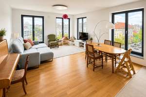 Moderne 4-Zimmer-Wohnung in Berlin-Wilmersdorf - ca. 97 m², 6. OG, inkl. Einbauküche, 2 Bäder – Die vollständige Adresse der Immobilie erhältst du vom Anbieter., 10715 Wilmersdorf, Berlin – Vorschaubild 1