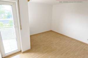 Top 3 Zimmer-Wohnung mit 93 m², EBK , Süd-Balkon, Aufzug und KFZ-Stellplatz in Nürnberg Nord – Die vollständige Adresse der Immobilie erhältst du vom Anbieter., 90411 Schafhof, Nürnberg – Vorschaubild 7