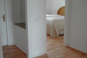 Expats !  - Oberkassel, toller Rheinblick ,  möbl. 2-3 Zimmer-Wohnung  mit gr. Balkon – 40545 Oberkassel, Düsseldorf – Vorschaubild 7