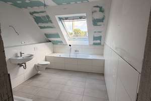 Haus mit schönem Süd-Garten in Dinslaken-Hiesfeld (Nähe Marktplatz): Neubau/Erstbezug mit 5 Zimmern – 46539 Dinslaken – Vorschaubild 3