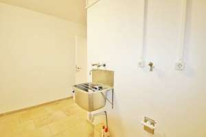 "Exklusive Premiumlage in Passau"
Großzügige Villa mit reichlich Platz, viel Privatsphäre und traum – Die vollständige Adresse der Immobilie erhältst du vom Anbieter., 94034 Hacklberg, Passau – Vorschaubild 51
