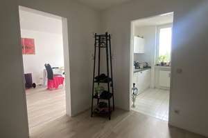 Helle möblierte 2-Zimmer-Wohnung in Berlin Lichtenberg mit Balkon ab 15.09.2026 auf Zeit abzugeben – Paul-Zobel-Straße 8G, 10367 Fennpfuhl, Berlin – Vorschaubild 4