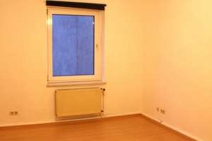 Alltagstaugliche 3-Zimmer-Wohnung in Darmstadt-Mitte – Die vollständige Adresse der Immobilie erhältst du vom Anbieter., 64283 Mitte, Darmstadt – Vorschaubild 3