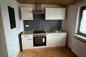 H-52158 - Dachgeschosswohnung mit Einbauküche in Helmbrechts – Volkerstraße 16, 95233 Helmbrechts – Vorschaubild 2