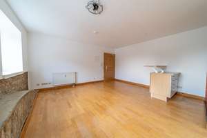2-Zimmerwohnung in stilvollem Altbau – Wartburgstraße 8, 65929 Unterliederbach, Frankfurt am Main – Vorschaubild 3