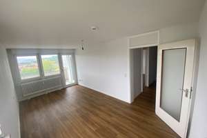 Helle renovierte 2-Zimmer-Wohnung mit Südbalkon & Fernblick – Dessauer Straße 65, 70376 Hallschlag, Stuttgart – Vorschaubild 12
