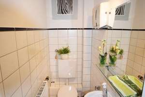 Wohnen mit Büromöglichkeit in Düsseldorf Alt-Wittlaer – Die vollständige Adresse der Immobilie erhältst du vom Anbieter., 40489 Angermund, Düsseldorf – Vorschaubild 8