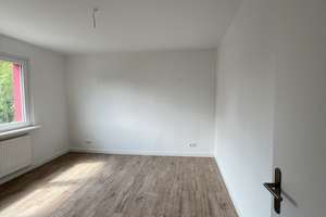 Hier werden selbst die Nachbarn neidisch! - moderne 3 Zi. EBK & Bad – Sudetenweg 15, 38448 Vorsfelde, Wolfsburg – Vorschaubild 5