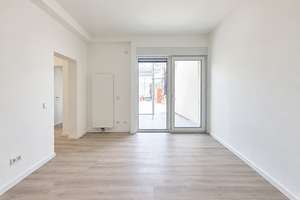 Kernsanierte 4-Zimmer-Wohnung mit Terrasse