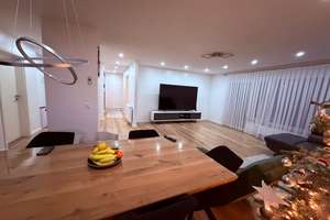 Moderne 4-Zimmer-Wohnung mit großem Balkon & Terrasse in Walheim 