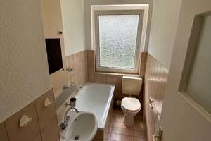 Schöne 2-Zimmer-Wohnung mit Tageslichtbad! – Hövelstraße 110, 45326 Altenessen-Süd, Essen – Vorschaubild 5