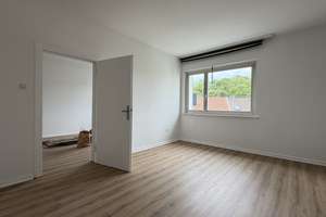Renovierte 2,5-Zimmer-Wohnung mit Balkon in zentraler Lage zu vermieten – Hesselnberg 6, 42285 Barmen, Wuppertal – Vorschaubild 2