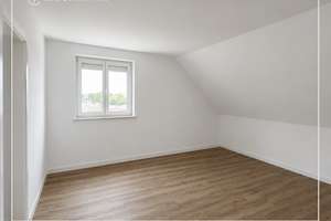 Erstbezug! Moderne 3-Zimmer-Dachgeschosswohnung mit Einbauküche – Benzstraße 29/1, 70327 Benzviertel, Stuttgart – Vorschaubild 5