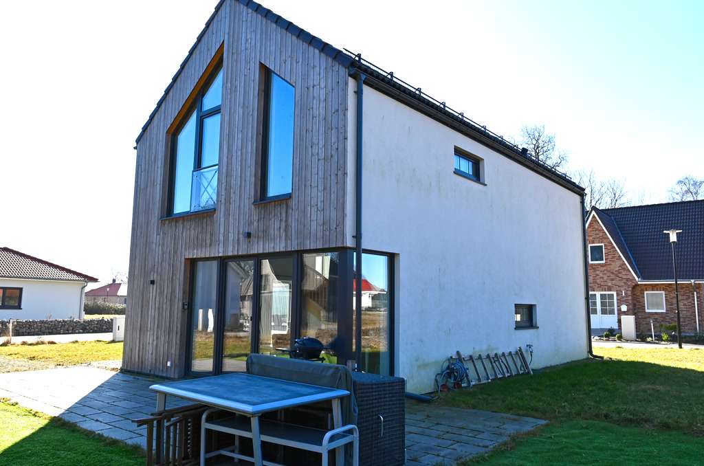 Immobilie in Klausdorf - Einfamilienhaus zur Ferienvermietung am Gutspark - Bild 1