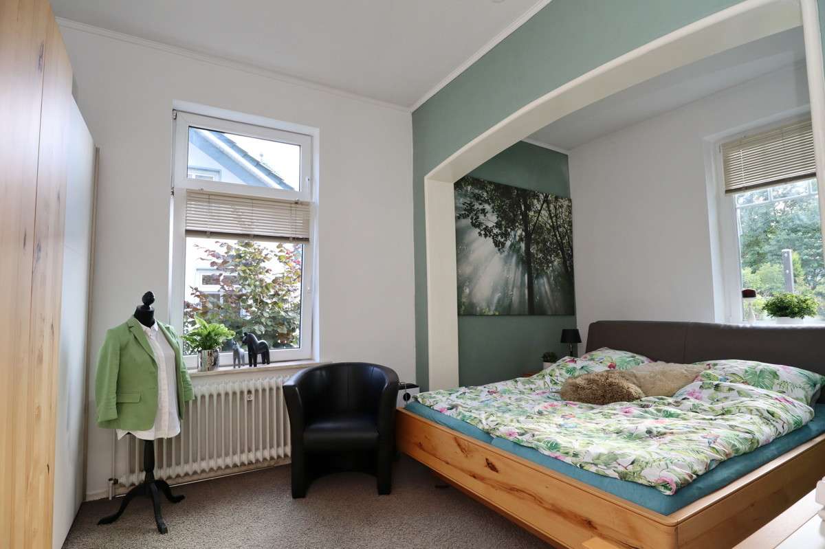 Immobilie in Kellinghusen - Stilvolle und großzügige Altbauvilla in Kellinghusen – als Ein- oder Zweifamilienhaus nutzbar - Bild 9