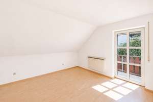 DG-Whg. | ges. 91 m² NFL inkl. ausgebautem Dachspitz | SO-Balkon | TG-Einzelstellplatz  | bezugsfrei – St.-Veit-Straße 80, 81673 Berg am Laim Ost, München – Vorschaubild 8