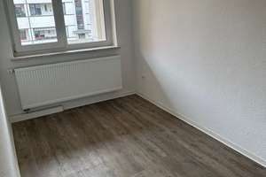 Moderne 3-Zimmer-Wohnung mit Balkon in zentraler Lage – Eichenplan 11, 30655 Groß-Buchholz, Hannover – Vorschaubild 4