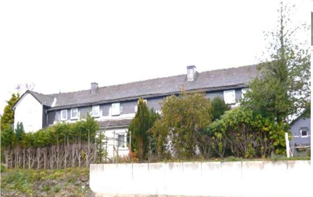 Immobilie in Bestwig - 5 Familienhaus mit großem Grundstück - Bild 2