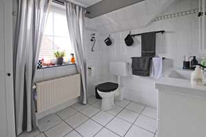 Reserviert - Top gepflegt und ruhig gelegen! EFH mit hübschem Garten und Sauna in Henstedt-Ulzburg – Die vollständige Adresse der Immobilie erhältst du vom Anbieter., 24558 Henstedt-Ulzburg – Vorschaubild 17