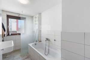 Mehrgenerationenhaus mit Potential – teils renoviert und mit vielseitiger Nutzungsmöglichkeit – Bodenseekreis – Vorschaubild 5