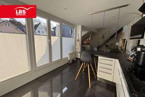 Stilvolle Maisonette-Wohnung mit Loggia und Garage in Wuppertal-Elberfeld – Die vollständige Adresse der Immobilie erhältst du vom Anbieter., 42119 Elberfeld, Wuppertal – Vorschaubild 3