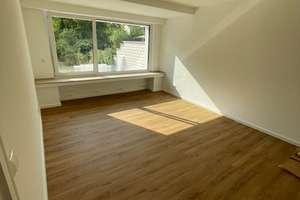 Fast fertig: Helle  3 Zimmerwohnung in ruhiger Lage in Köln-Dünnwald mit Terrasse und Garten – Liebelerweg 17, 51069 Dünnwald, Köln – Vorschaubild 2
