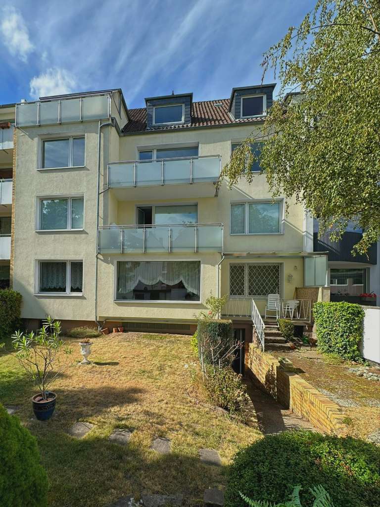 Gepflegtes Mehrfamilienhaus mit 4 Wohneinheiten in bevorzugter Wohnlage am Maschsee zu verkaufen