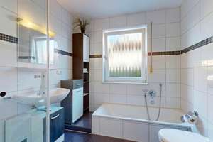 Reihenendhaus mit 6 Zimmern, großem Garten und Dachterrasse im Wohngebiet Goldgrund – Die vollständige Adresse der Immobilie erhältst du vom Anbieter., 33100 Kernstadt, Paderborn – Vorschaubild 4