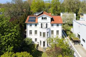 Eine Villa. Zwei Perspektiven. Wohnen & investieren auf höchstem Niveau in Berlin-Köpenick – Die vollständige Adresse der Immobilie erhältst du vom Anbieter., 12555 Köpenick, Berlin – Vorschaubild 2