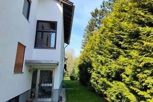 Viel Platz für die ganze Familie in diesem (renovierungsbedürftigen) Zweifamilienhaus in Gröbenzell – Die vollständige Adresse der Immobilie erhältst du vom Anbieter., 82194 Gröbenzell – Vorschaubild 5
