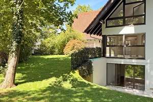 Außergewöhnliches "Haus-in-Haus"-Konzept mit Garten und TG-Stpl. in Grünwald